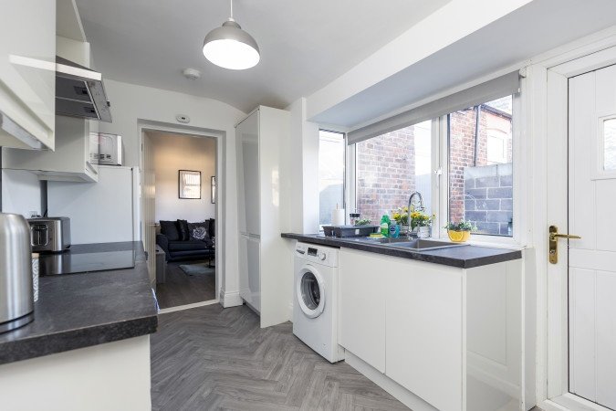 Holiday Accommodation Sunderland | Pet-Friendly Short Lets Book-Holiday-Accommodation-Sunderland-near-Sunderland-Royal-Hospital-and-the-University-of-Sunderland.-Ideal-for-family,-and-extended-stays.