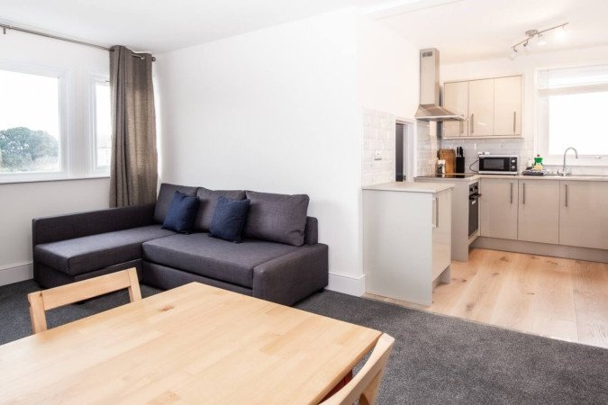Holiday Apartments Saint Leonards-on-Sea near Hastings Beach Stay-at-Holiday-Apartments-Saint-Leonards-on-Sea.-Our-short-let-accommodation-near-Hastings-Beach-is-ideal-for-corporate-lets-and-leisure-stay
