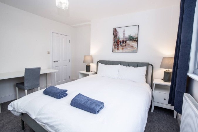 Holiday Apartments Saint Leonards-on-Sea near Hastings Beach Stay-at-Holiday-Apartments-Saint-Leonards-on-Sea.-Our-short-let-accommodation-near-Hastings-Beach-is-ideal-for-corporate-lets-and-leisure-stay