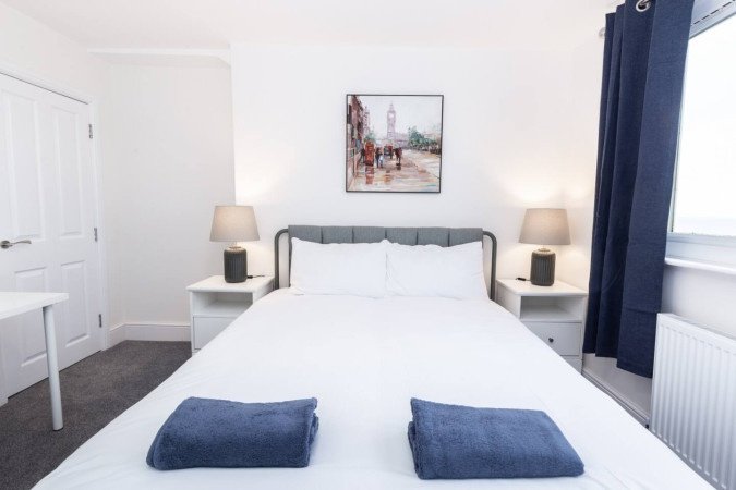 Holiday Apartments Saint Leonards-on-Sea near Hastings Beach Stay-at-Holiday-Apartments-Saint-Leonards-on-Sea.-Our-short-let-accommodation-near-Hastings-Beach-is-ideal-for-corporate-lets-and-leisure-stay