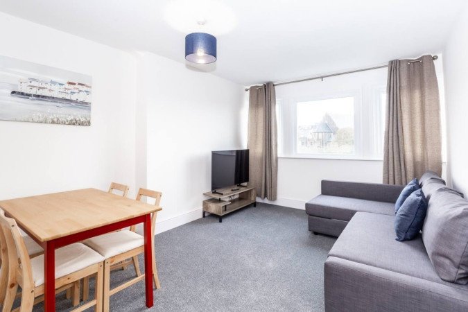 Holiday Apartments Saint Leonards-on-Sea near Hastings Beach Stay-at-Holiday-Apartments-Saint-Leonards-on-Sea.-Our-short-let-accommodation-near-Hastings-Beach-is-ideal-for-corporate-lets-and-leisure-stay