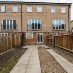 Stay at Short Term Apartments Ipswich near the town centre. Spacious accommodation with parking, great transport links, & nearby attractions.