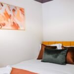 Stay at Short Term Apartments Ipswich near the town centre. Spacious accommodation with parking, great transport links, & nearby attractions.