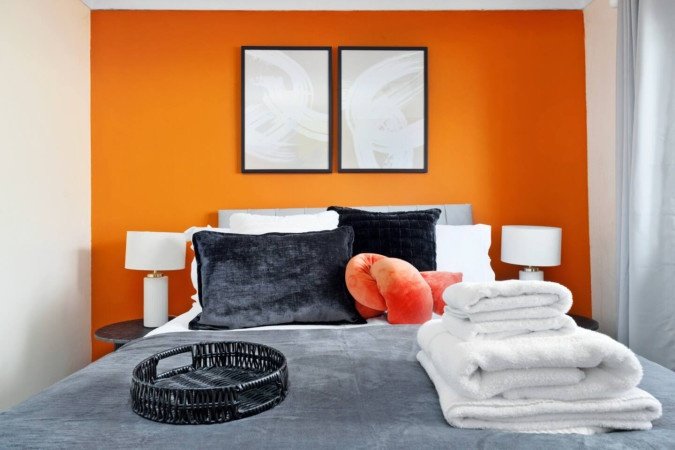 Contractor Accommodation Plymouth – Weekly or Monthly Rentals Book-Contractor-Accommodation-Plymouth-with-parking.-Our-cheap-holiday-homes-are-ideal-for-short-let-rentals-and-extended-stays