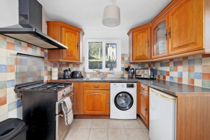 Contractor Accommodation Plymouth – Weekly or Monthly Rentals Book-Contractor-Accommodation-Plymouth-with-parking.-Our-cheap-holiday-homes-are-ideal-for-short-let-rentals-and-extended-stays