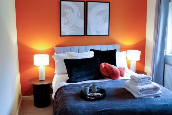 Contractor Accommodation Plymouth – Weekly or Monthly Rentals Book-Contractor-Accommodation-Plymouth-with-parking.-Our-cheap-holiday-homes-are-ideal-for-short-let-rentals-and-extended-stays