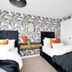 Book Contractor Accommodation Plymouth with parking. Our cheap holiday homes are ideal for short let rentals and extended stays