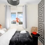 Book Contractor Accommodation Plymouth with parking. Our cheap holiday homes are ideal for short let rentals and extended stays