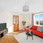 Book Contractor Accommodation Plymouth with parking. Our cheap holiday homes are ideal for short let rentals and extended stays