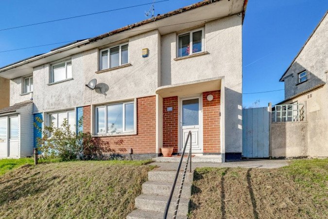 Contractor Accommodation Plymouth – Weekly or Monthly Rentals Book-Contractor-Accommodation-Plymouth-with-parking.-Our-cheap-holiday-homes-are-ideal-for-short-let-rentals-and-extended-stays