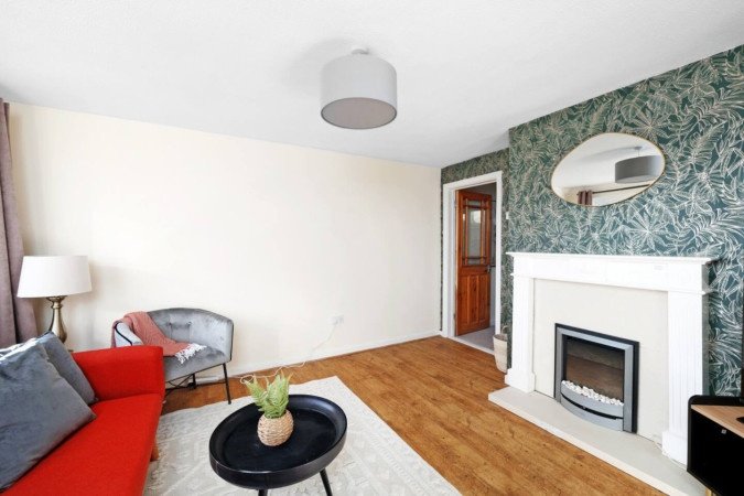 Contractor Accommodation Plymouth – Weekly or Monthly Rentals Book-Contractor-Accommodation-Plymouth-with-parking.-Our-cheap-holiday-homes-are-ideal-for-short-let-rentals-and-extended-stays