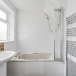 Book Cheap Ipswich Accommodation with parking today! Our short let rentals and holiday home are near Ipswich Centre and train station