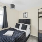 Book Cheap Ipswich Accommodation with parking today! Our short let rentals and holiday home are near Ipswich Centre and train station