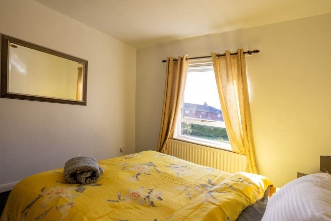 Holiday Apartments Carlisle – Accommodation near Hadrian’s Wall Stay-at-Holiday-Apartments-Carlisle-near-Hadrian’s-Wall.-Our-Short-Let-Accommodation-with-parking,-WiFi,-and-easy-access-to-transport-links-and-business-areas.-Book-Now
