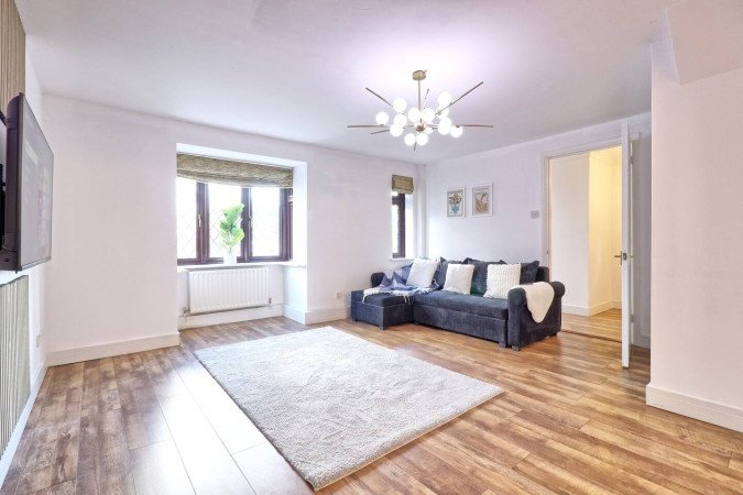 Short Let Apartments Essex | Rivenhall Holiday Cottage to Rent Book-Short-Let-Apartments-Essex-at-Rivenhall-Holiday-Cottage.-Ideal-for-corporate-lets,-contractors,-and-extended-stay-accommodation-near-Chelmsford,-London-Liverpool-Street,-and-Stansted-Airport.