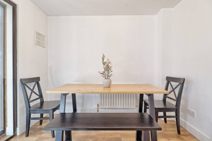 Short Let Apartments Essex | Rivenhall Holiday Cottage to Rent Book-Short-Let-Apartments-Essex-at-Rivenhall-Holiday-Cottage.-Ideal-for-corporate-lets,-contractors,-and-extended-stay-accommodation-near-Chelmsford,-London-Liverpool-Street,-and-Stansted-Airport.