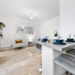 Stay at Twickenham Accommodation near Richmond. Furnished Short Let Holiday Rentals in South London for Business Travellers and Contractors.