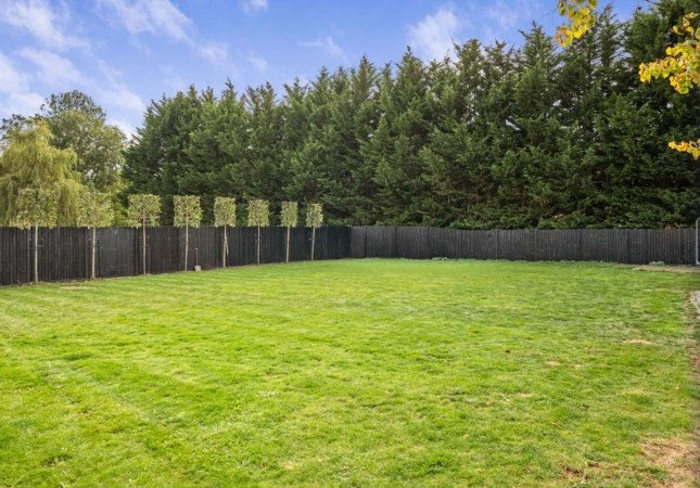 Holiday Homes Hertfordshire near Stansted Airport | Urban Stay Stay-at-Holiday-Homes-Hertfordshire-near-Stansted-Airport-in-Takeley.-Spacious-group-accommodation-with-great-transport-links-&-attractions.