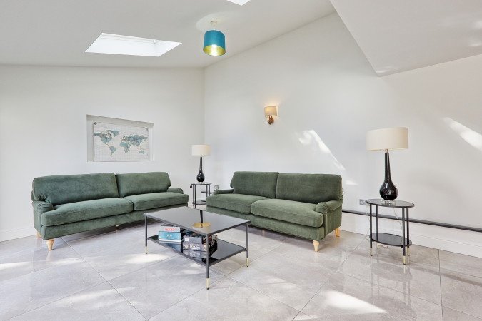 Holiday Homes Hertfordshire near Stansted Airport | Urban Stay Stay-at-Holiday-Homes-Hertfordshire-near-Stansted-Airport-in-Takeley.-Spacious-group-accommodation-with-great-transport-links-&-attractions.