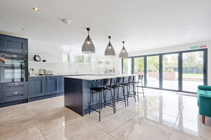 Holiday Homes Hertfordshire near Stansted Airport | Urban Stay Stay-at-Holiday-Homes-Hertfordshire-near-Stansted-Airport-in-Takeley.-Spacious-group-accommodation-with-great-transport-links-&-attractions.