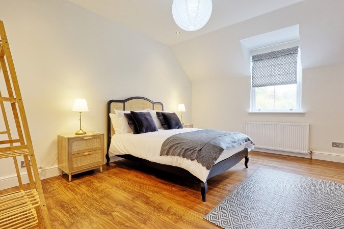Holiday Homes Hertfordshire near Stansted Airport | Urban Stay Stay-at-Holiday-Homes-Hertfordshire-near-Stansted-Airport-in-Takeley.-Spacious-group-accommodation-with-great-transport-links-&-attractions.