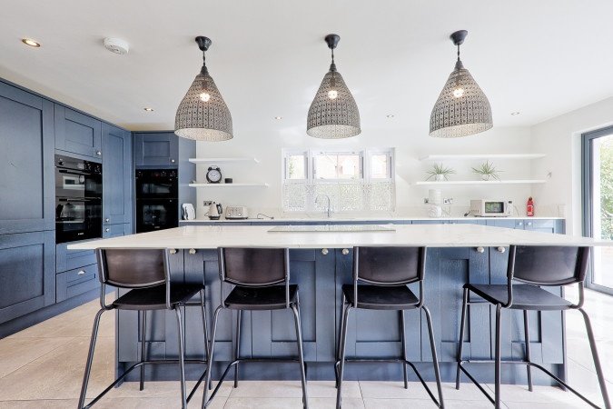 Holiday Homes Hertfordshire near Stansted Airport | Urban Stay Stay-at-Holiday-Homes-Hertfordshire-near-Stansted-Airport-in-Takeley.-Spacious-group-accommodation-with-great-transport-links-&-attractions.