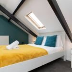 Stay at Group Accommodation in Gateshead. Spacious home near Newcastle with parking, transport links, and easy access to attractions & hubs.