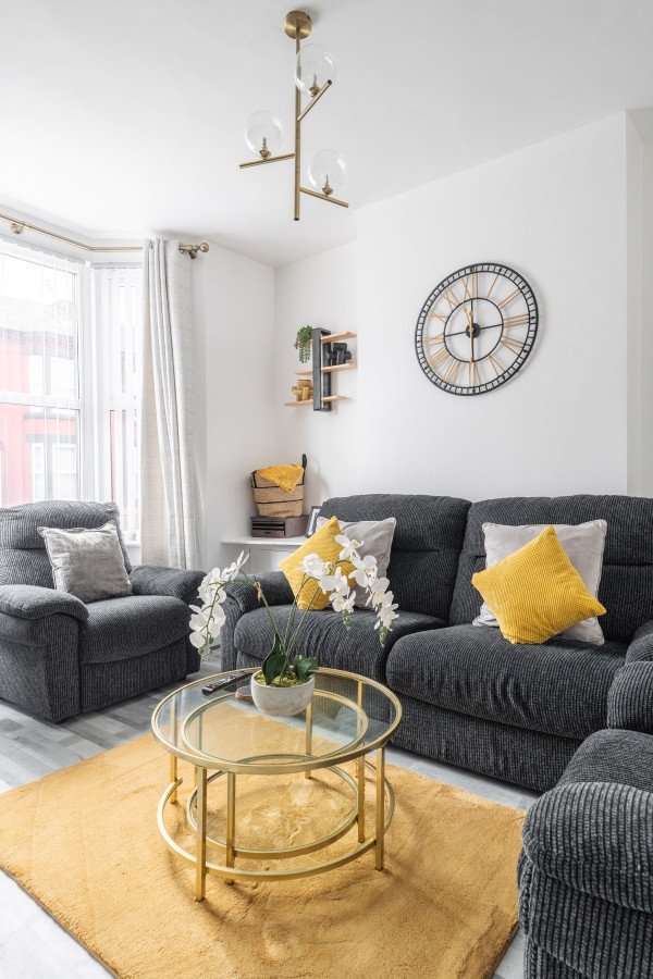Accommodation Bootle | Short Let Apartments near Liverpool City , Contractor Accommodation & Weekly Rentals Near City Centre Book-Accommodation-Bootle-for-short-let-apartments-Liverpool,-contractor-stays,-and-serviced-accommodation-near-Anfield-Stadium-&-Crosby-Beach