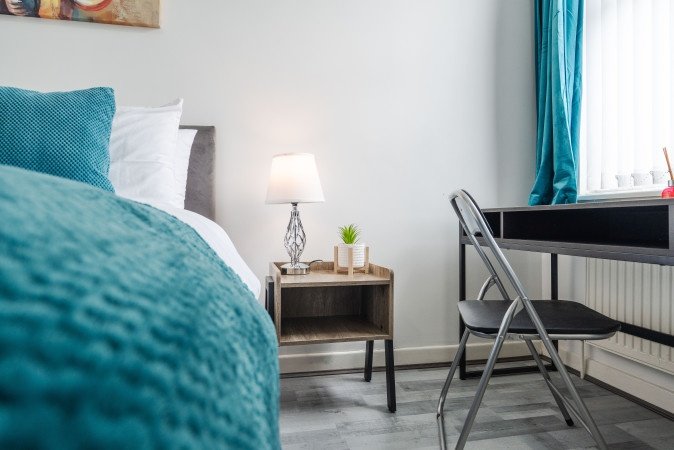 Accommodation Bootle | Short Let Apartments near Liverpool City , Contractor Accommodation & Weekly Rentals Near City Centre Book-Accommodation-Bootle-for-short-let-apartments-Liverpool,-contractor-stays,-and-serviced-accommodation-near-Anfield-Stadium-&-Crosby-Beach