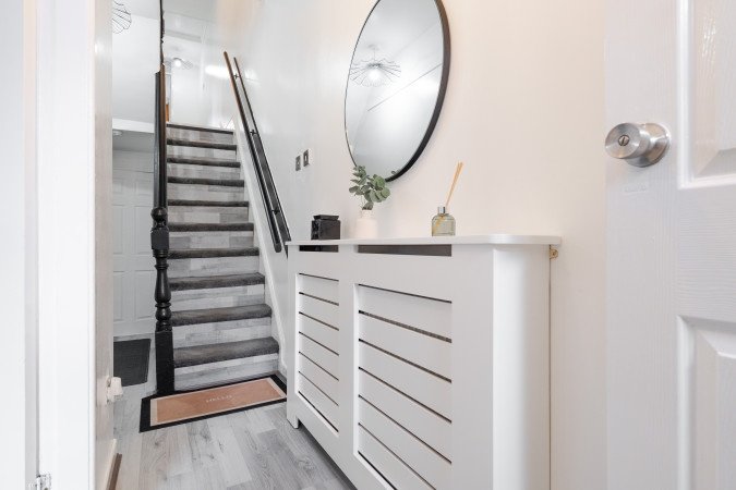 Accommodation Bootle | Short Let Apartments near Liverpool City , Contractor Accommodation & Weekly Rentals Near City Centre Book-Accommodation-Bootle-for-short-let-apartments-Liverpool,-contractor-stays,-and-serviced-accommodation-near-Anfield-Stadium-&-Crosby-Beach