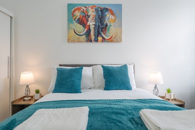 Accommodation Bootle | Short Let Apartments near Liverpool City , Contractor Accommodation & Weekly Rentals Near City Centre Book-Accommodation-Bootle-for-short-let-apartments-Liverpool,-contractor-stays,-and-serviced-accommodation-near-Anfield-Stadium-&-Crosby-Beach