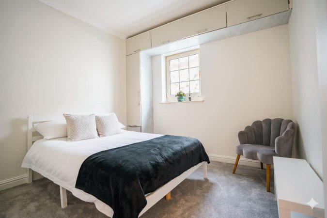 Accommodation Near Brighton Beach | Seaside Holiday Apartment Near Brighton Marina Book-accommodation-near-Brighton-Beach-at-our-modern-seaside-apartment-with-parking-near-Brighton-Pier.-Ideal-for-holiday-rentals-&-short-stays