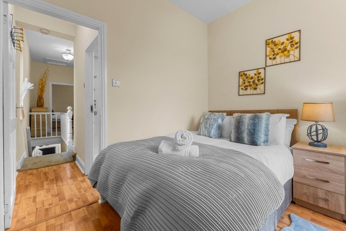 Accommodation in Clayton Manchester near Etihad Stadium Book-accommodation-in-Clayton-Manchester-for-groups,-contractors,-and-families.-Spacious-holiday-home-near-Manchester-City-and-Etihad-Stadium.
