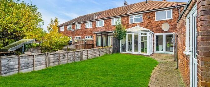 Book Short Lets Orpington for family stays and business travel.. Enjoy self-catering holiday accommodation near Central London and Kent attractions.