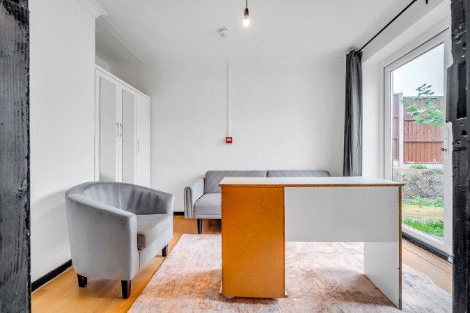Short Lets Orpington | Family Accommodation Near London Book-Short-Lets-Orpington-for-family-stays-and-business-travel..-Enjoy-self-catering-holiday-accommodation-near-Central-London-and-Kent-attractions.