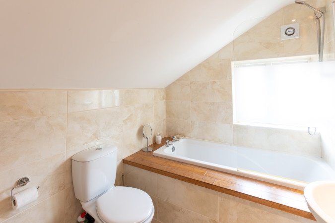 Market Harborough Holiday Rentals | Group Stay Holiday Home Urban Stay Book-Market-Harborough-Holiday-Rentals-for-group-stays-and-business-trips.-Ideal-for-extended-stays-near-transport-links-&-local-attractions.