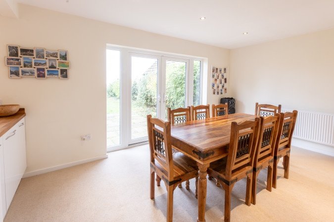 Market Harborough Holiday Rentals | Group Stay Holiday Home Urban Stay Book-Market-Harborough-Holiday-Rentals-for-group-stays-and-business-trips.-Ideal-for-extended-stays-near-transport-links-&-local-attractions.