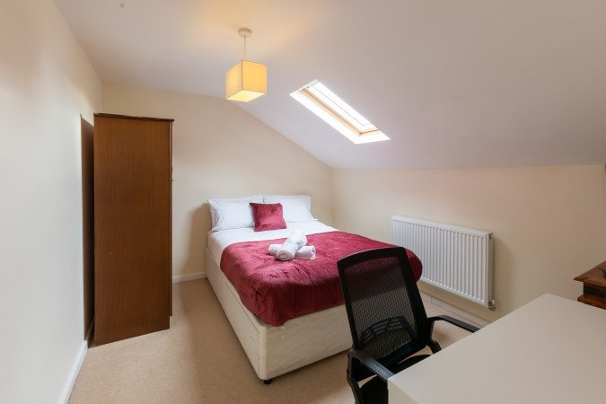 Market Harborough Holiday Rentals | Group Stay Holiday Home Urban Stay Book-Market-Harborough-Holiday-Rentals-for-group-stays-and-business-trips.-Ideal-for-extended-stays-near-transport-links-&-local-attractions.
