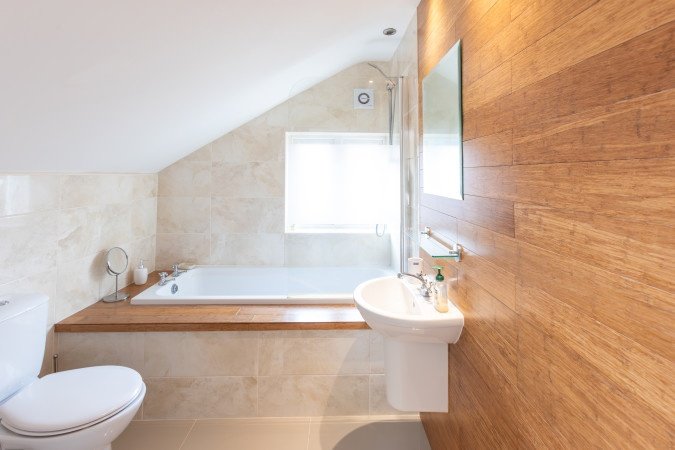 Market Harborough Holiday Rentals | Group Stay Holiday Home Urban Stay Book-Market-Harborough-Holiday-Rentals-for-group-stays-and-business-trips.-Ideal-for-extended-stays-near-transport-links-&-local-attractions.