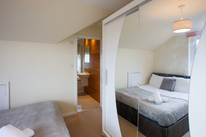 Market Harborough Holiday Rentals | Group Stay Holiday Home Urban Stay Book-Market-Harborough-Holiday-Rentals-for-group-stays-and-business-trips.-Ideal-for-extended-stays-near-transport-links-&-local-attractions.