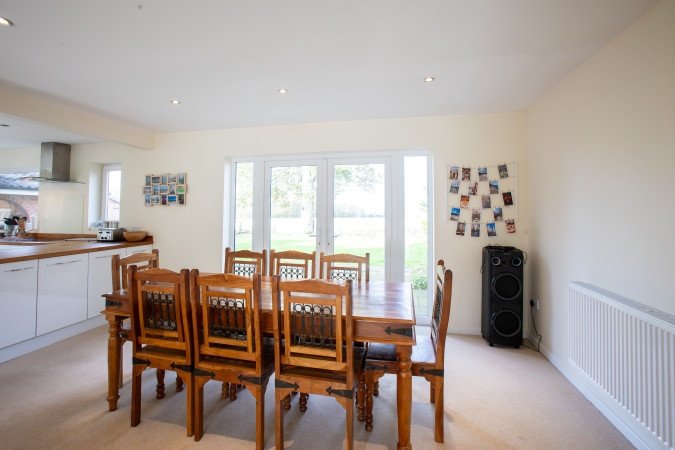 Market Harborough Holiday Rentals | Group Stay Holiday Home Urban Stay Book-Market-Harborough-Holiday-Rentals-for-group-stays-and-business-trips.-Ideal-for-extended-stays-near-transport-links-&-local-attractions.