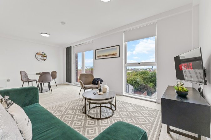 Book Salford vacation rentals near Manchester City Centre, MediaCityUK. Ideal for contractor accommodation, and business stays, and extended stay apartments