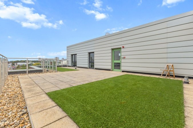 Salford Vacation Rentals | Short Let Apartments Near Manchester Book-Salford-vacation-rentals-near-Manchester-City-Centre,-MediaCityUK.-Ideal-for-contractor-accommodation,-and-business-stays,-and-extended-stay-apartments