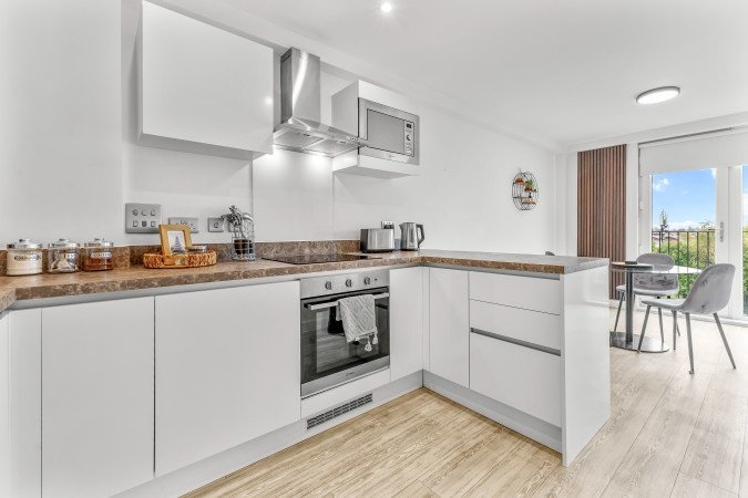 Salford Vacation Rentals | Short Let Apartments Near Manchester Book-Salford-vacation-rentals-near-Manchester-City-Centre,-MediaCityUK.-Ideal-for-contractor-accommodation,-and-business-stays,-and-extended-stay-apartments