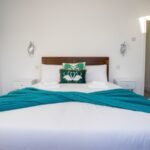 Book holiday homes Portsmouth for 1 week, 1 month or more.Our furnished serviced apartments are ideal for self-catering stays near the harbour