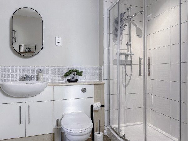 Contractor Accommodation Hatfield | Short Let Apartments Near Station Book-Contractor-Accommodation-Hatfield.-Ideal-for-short-let-apartments,-corporate-lets,-and-extended-stays-near-Station-&-The-Galleria.