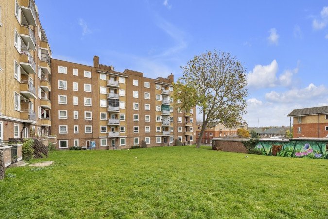 Accommodation near Tulse Hill | South London Apartments Book-accommodation-near-Tulse-Hill-with-free-parking,-WiFi.-Our-self-catering-holiday-apartments-in-South-London-are-near-London-Bridge-&-London.