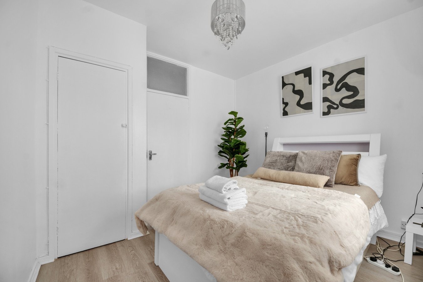 Accommodation near Tulse Hill | South London Apartments Book-accommodation-near-Tulse-Hill-with-free-parking,-WiFi.-Our-self-catering-holiday-apartments-in-South-London-are-near-London-Bridge-&-London.