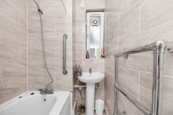 Accommodation near Tulse Hill | South London Apartments Book-accommodation-near-Tulse-Hill-with-free-parking,-WiFi.-Our-self-catering-holiday-apartments-in-South-London-are-near-London-Bridge-&-London.