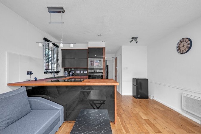 Short Term Rentals Croydon | Corporate Accommodation South London Book-Short-Term-Rentals-Croydon-in-a-modern-apartment.-Ideal-for-short-let-apartments,-contractor-stays,-near-East-Croydon-Station.-Book-Now
